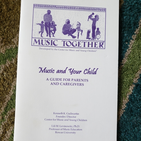 Music Together books and CDs with instruments - Picture 2 of 10